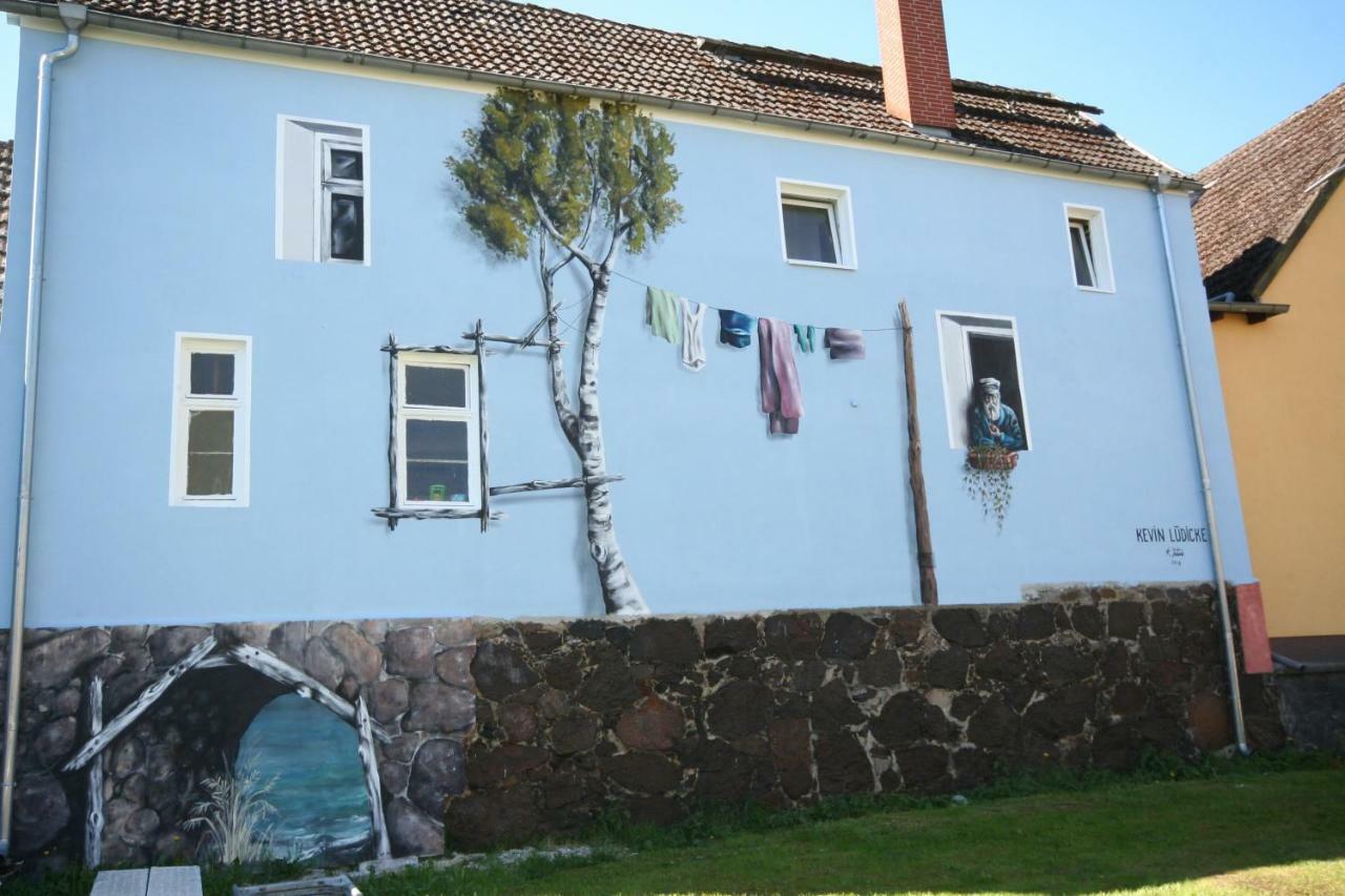 Schoene 3Zimmer Ferienwohnung Direkt Am Baalensee Furstenberg-Havel Luaran gambar