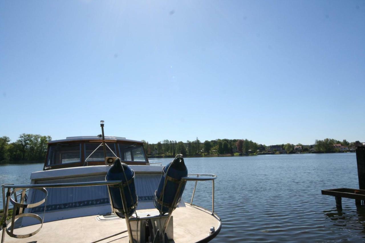 Schoene 3Zimmer Ferienwohnung Direkt Am Baalensee Furstenberg-Havel Luaran gambar